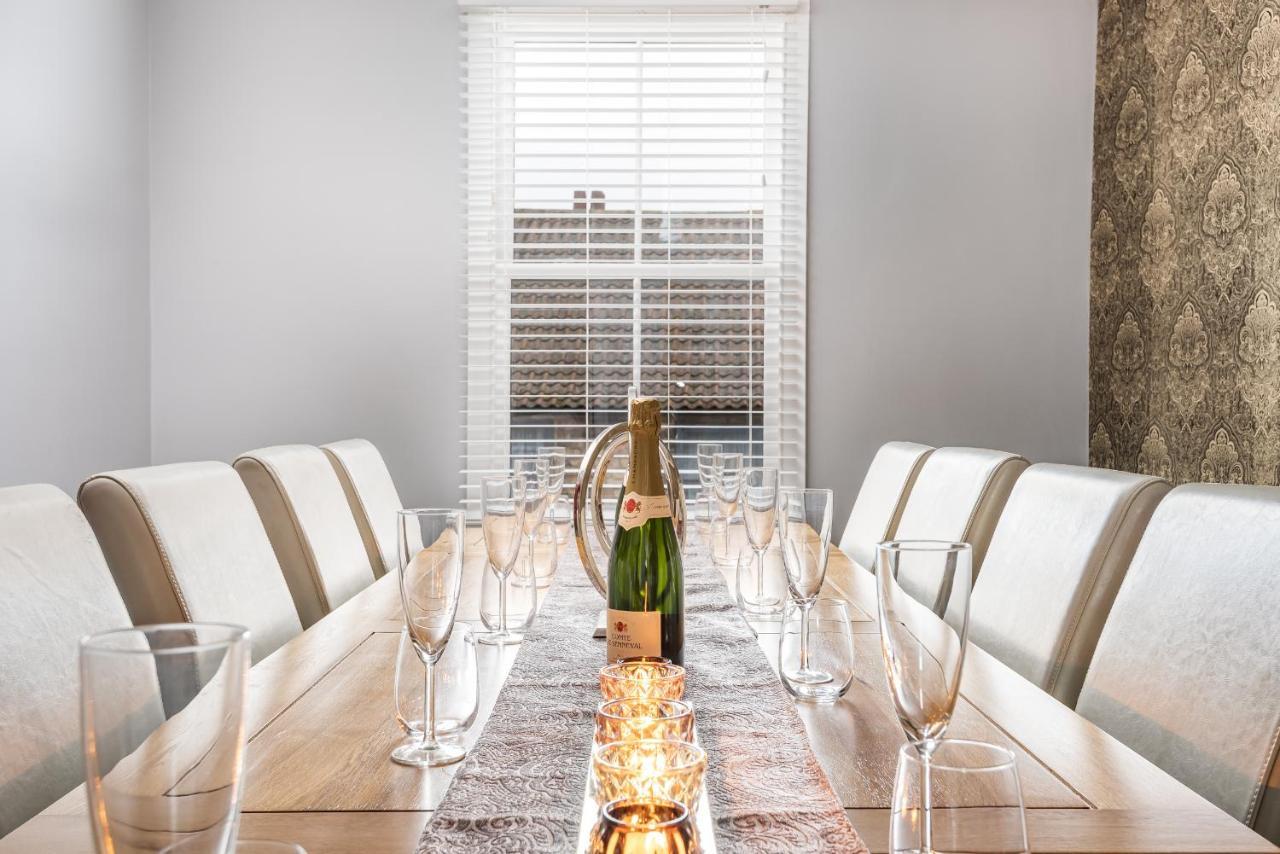 Pickering Rooftop Terrace Bagian luar foto